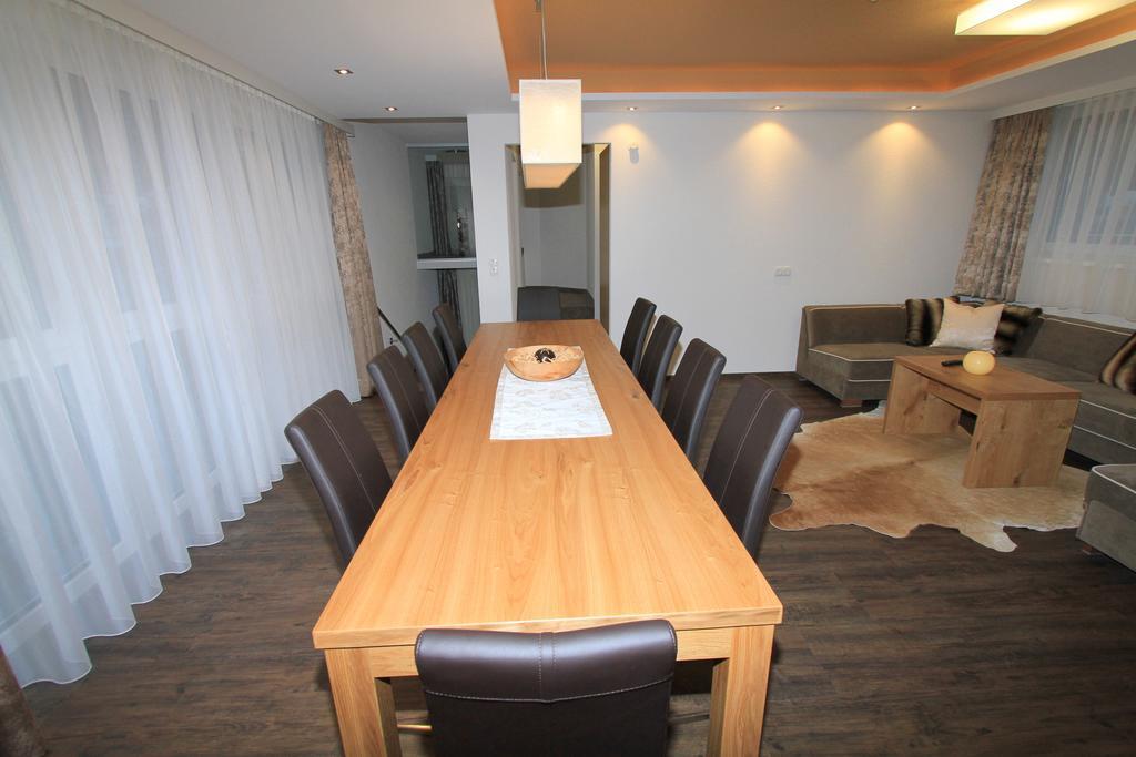 Relax Apartments Ischgl Rum bild
